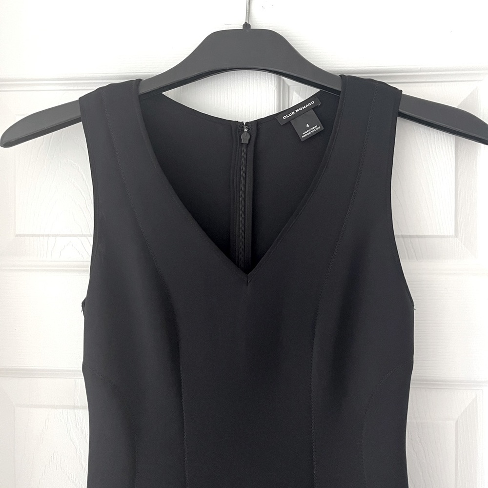 Club Monaco LBD 🖤 - Picture 2 of 8